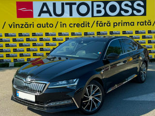 Skoda Superb foto 1