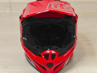 Шлем troy lee designs foto 2