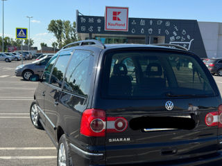 Volkswagen Sharan foto 2