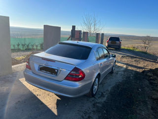 Mercedes E-Class foto 7