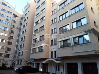 Apartament cu 5 camere sau mai multe, 274 m², Centru, Chișinău