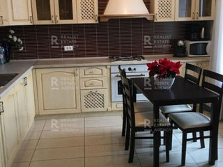 Apartament cu 2 camere, 60 m², Centru, Chișinău