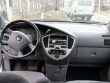 KIA Carens foto 5