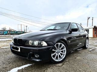 BMW 5 Series foto 1