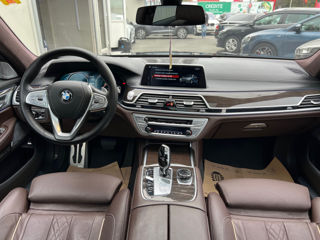 BMW 7 Series foto 11