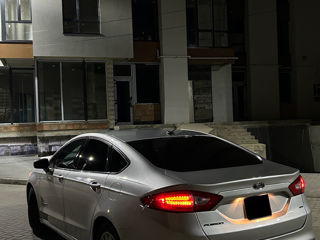 Ford Fusion foto 3