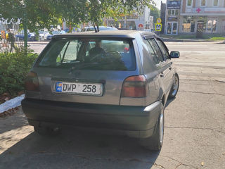 Volkswagen Golf foto 2