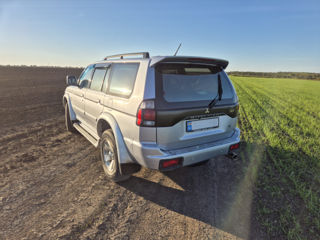 Mitsubishi Pajero Sport foto 3