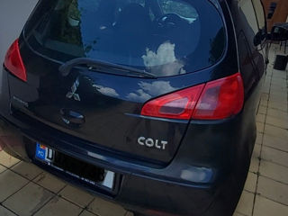 Mitsubishi Colt foto 4