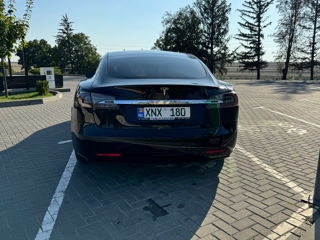 Tesla Model S foto 7