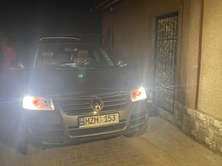 Volkswagen Touareg foto 9