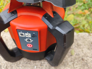 Hilti PR-30 HVS model nou + Încărcător + Detector = 740 euro