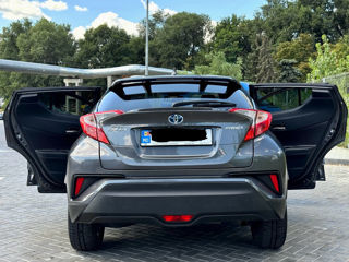 Toyota C-HR foto 6