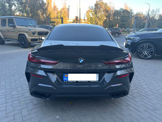 BMW 8 Series foto 5