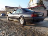 BMW 7 Series foto 2