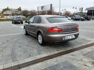 Skoda Superb foto 3