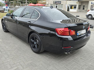 BMW 5 Series foto 4