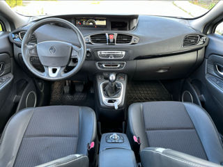 Renault Scenic foto 2