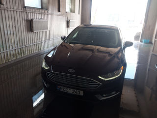 Ford Fusion foto 1