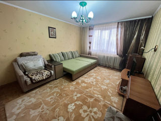 Apartament cu 2 camere, 54 m², Botanica, Chișinău foto 1