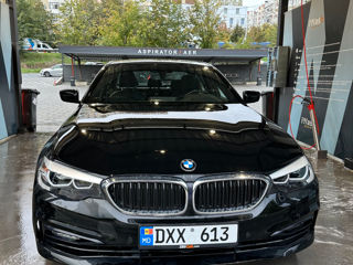 BMW 5 Series foto 1