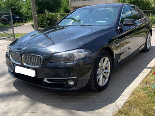 BMW 5 Series foto 1