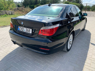 BMW 5 Series foto 4