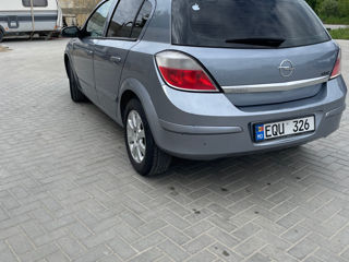 Opel Astra foto 4