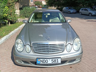 Mercedes E-Class foto 9