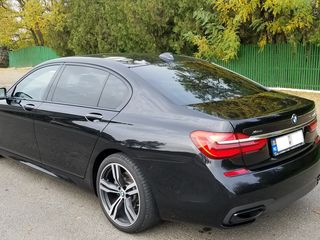 BMW 7 Series foto 3