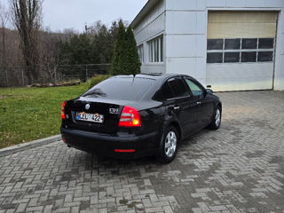 Skoda Octavia foto 2