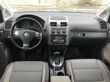 Volkswagen Touran foto 2