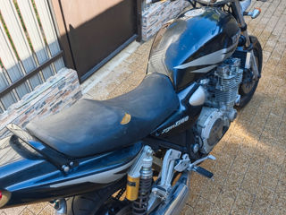 Yamaha XJR 1300 foto 3