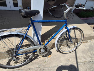 Vind bicicleta 1300 lei foto 1