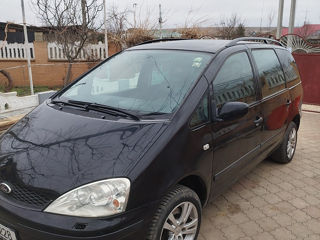 Ford Galaxy foto 1