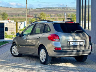 Renault Clio foto 2