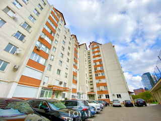 Apartament cu 5 camere sau mai multe, 171 m², Centru, Chișinău foto 1