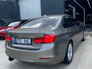 BMW 3 Series foto 2