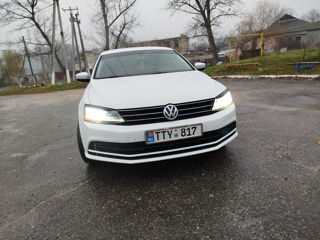 Volkswagen Jetta foto 2