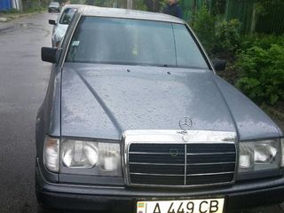 Mercedes E Class foto 2