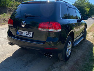 Volkswagen Touareg foto 4