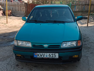 Nissan Primera foto 1