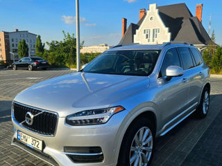 Volvo XC90 foto 1