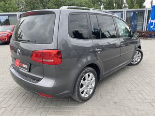 Volkswagen Touran foto 3