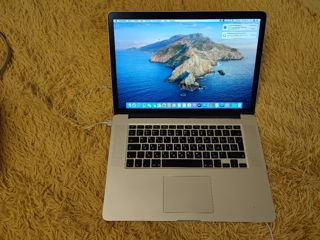 MacBook pro 15 i7 16x256 2k foto 2