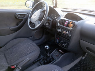 Opel Corsa foto 3