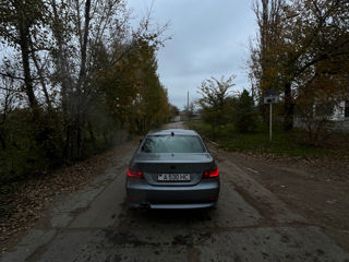 BMW 5 Series foto 4