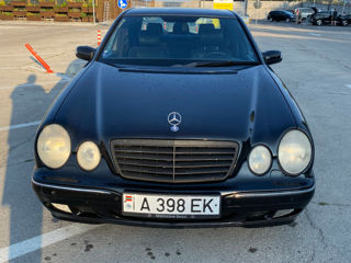 Mercedes E-Class foto 5