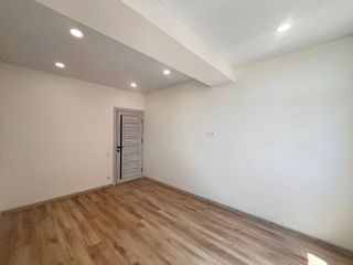 Apartament cu 2 camere, 62 m², Durlești, Chișinău foto 4