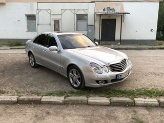 Mercedes E Class foto 1